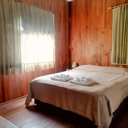Wesley House Hosteria Boutique San Martín de los Andes Exterior photo